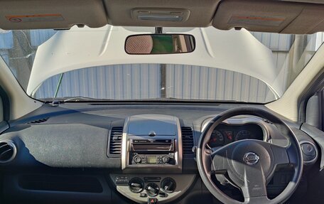 Nissan Note II рестайлинг, 2005 год, 400 000 рублей, 8 фотография