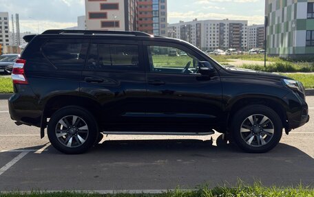 Toyota Land Cruiser Prado 150 рестайлинг 2, 2015 год, 3 700 000 рублей, 6 фотография