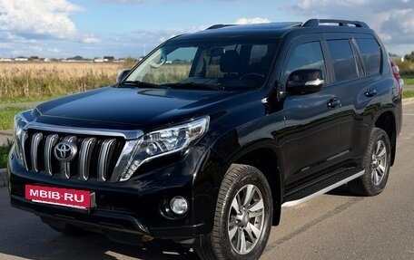 Toyota Land Cruiser Prado 150 рестайлинг 2, 2015 год, 3 700 000 рублей, 3 фотография