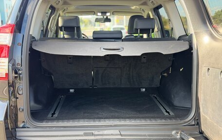 Toyota Land Cruiser Prado 150 рестайлинг 2, 2015 год, 3 700 000 рублей, 19 фотография