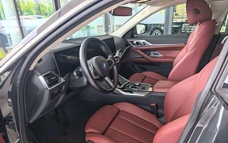 BMW i4, 2023 год, 5 290 000 рублей, 8 фотография