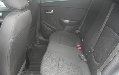 KIA Rio III рестайлинг, 2016 год, 990 000 рублей, 17 фотография