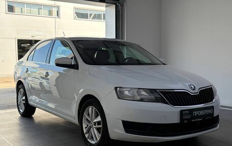 Skoda Rapid I, 2018 год, 899 000 рублей, 3 фотография