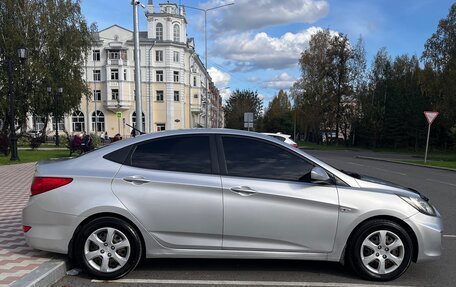 Hyundai Solaris II рестайлинг, 2011 год, 675 000 рублей, 5 фотография