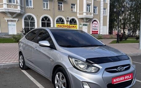 Hyundai Solaris II рестайлинг, 2011 год, 675 000 рублей, 4 фотография