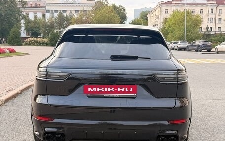 Porsche Cayenne III, 2019 год, 9 000 000 рублей, 2 фотография