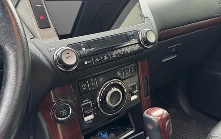 Toyota Land Cruiser Prado 150 рестайлинг 2, 2016 год, 3 750 000 рублей, 14 фотография