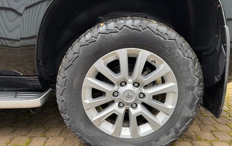 Toyota Land Cruiser Prado 150 рестайлинг 2, 2016 год, 3 750 000 рублей, 25 фотография