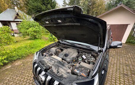 Toyota Land Cruiser Prado 150 рестайлинг 2, 2016 год, 3 750 000 рублей, 23 фотография