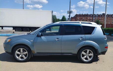 Mitsubishi Outlander III рестайлинг 3, 2008 год, 800 000 рублей, 3 фотография