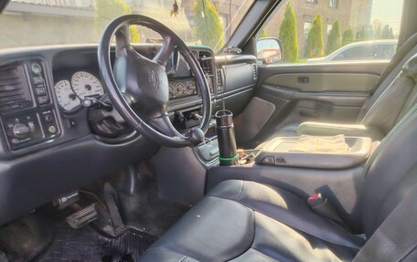 Chevrolet Avalanche I, 2002 год, 1 450 000 рублей, 7 фотография