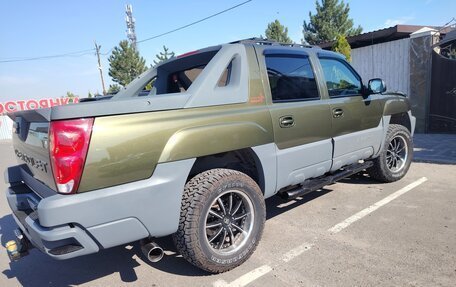 Chevrolet Avalanche I, 2002 год, 1 450 000 рублей, 5 фотография