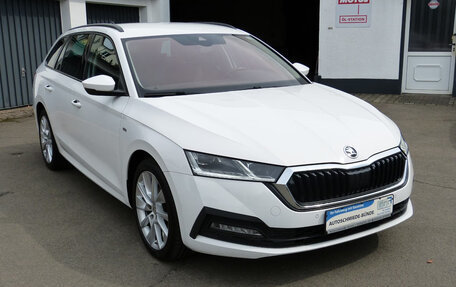 Skoda Octavia IV, 2023 год, 3 350 944 рублей, 2 фотография