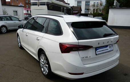 Skoda Octavia IV, 2023 год, 3 350 944 рублей, 4 фотография