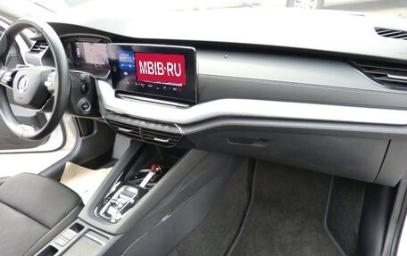 Skoda Octavia IV, 2023 год, 3 350 944 рублей, 10 фотография