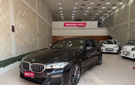 BMW 5 серия, 2022 год, 3 599 999 рублей, 1 фотография