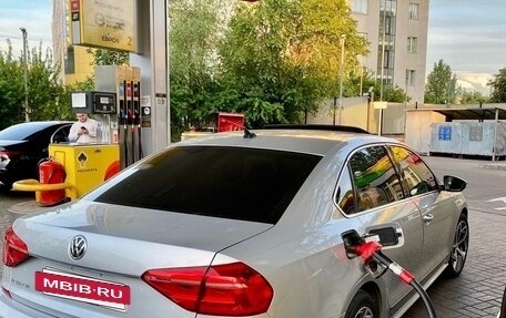 Volkswagen Passat B8 рестайлинг, 2016 год, 1 550 000 рублей, 5 фотография