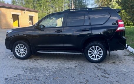 Toyota Land Cruiser Prado 150 рестайлинг 2, 2016 год, 3 500 000 рублей, 4 фотография