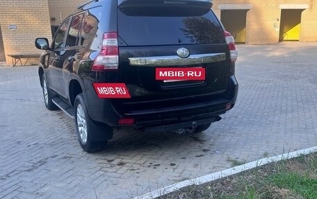 Toyota Land Cruiser Prado 150 рестайлинг 2, 2016 год, 3 500 000 рублей, 3 фотография