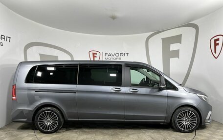 Mercedes-Benz V-Класс, 2023 год, 8 300 000 рублей, 4 фотография
