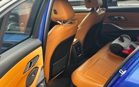 BMW 3 серия, 2019 год, 3 750 000 рублей, 29 фотография