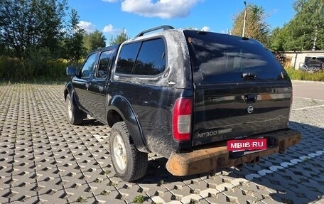 Nissan NP300, 2011 год, 850 000 рублей, 12 фотография