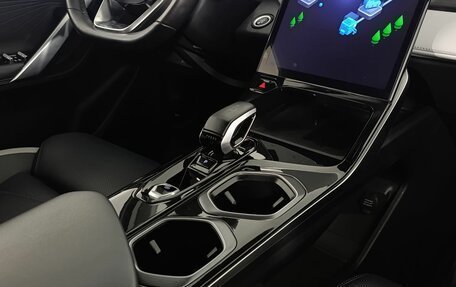 Geely Atlas, 2024 год, 2 330 000 рублей, 14 фотография