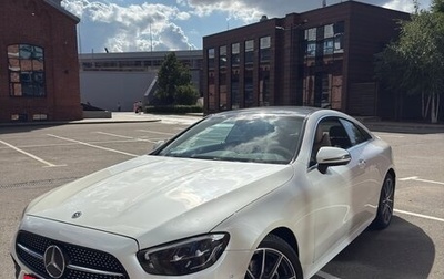 Mercedes-Benz E-Класс, 2021 год, 5 250 000 рублей, 1 фотография
