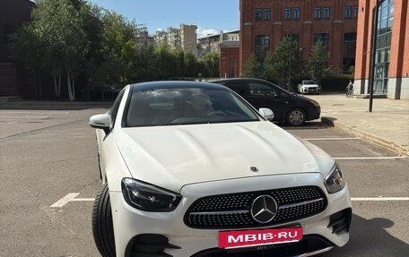 Mercedes-Benz E-Класс, 2021 год, 5 250 000 рублей, 3 фотография