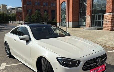 Mercedes-Benz E-Класс, 2021 год, 5 250 000 рублей, 2 фотография