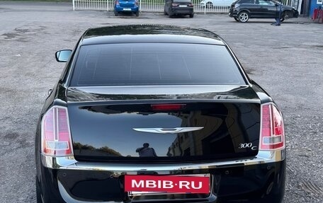 Chrysler 300C II, 2012 год, 1 800 000 рублей, 6 фотография