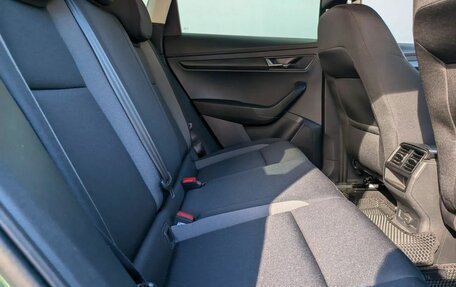 Hyundai Solaris II рестайлинг, 2017 год, 1 090 000 рублей, 10 фотография