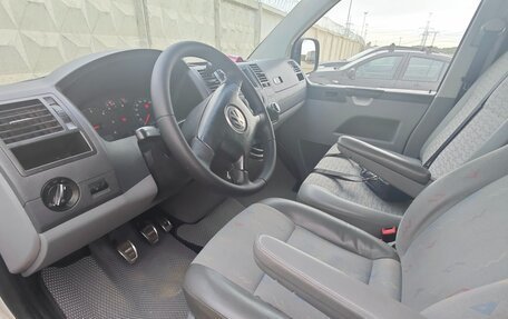 Volkswagen Transporter T5 рестайлинг, 2007 год, 850 000 рублей, 10 фотография