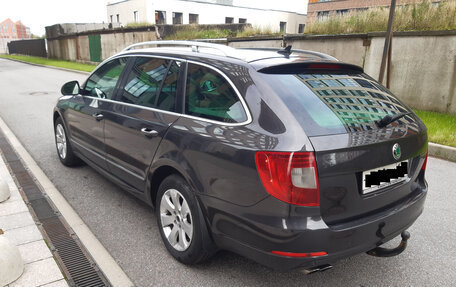 Skoda Superb III рестайлинг, 2011 год, 1 340 000 рублей, 6 фотография
