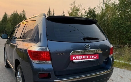 Toyota Highlander III, 2010 год, 1 800 000 рублей, 3 фотография