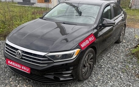 Volkswagen Jetta VII, 2019 год, 1 750 000 рублей, 2 фотография