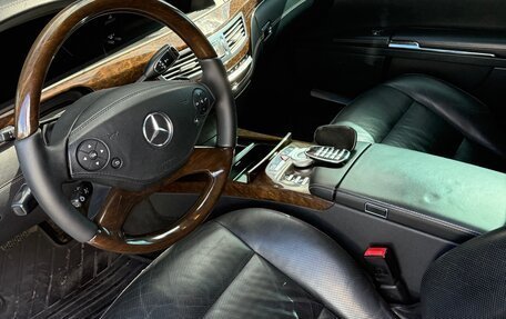 Mercedes-Benz S-Класс, 2011 год, 1 800 000 рублей, 2 фотография