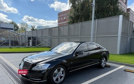 Mercedes-Benz S-Класс, 2011 год, 1 800 000 рублей, 9 фотография