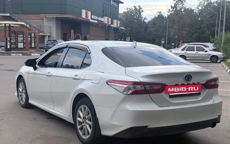Toyota Camry, 2021 год, 2 350 000 рублей, 6 фотография