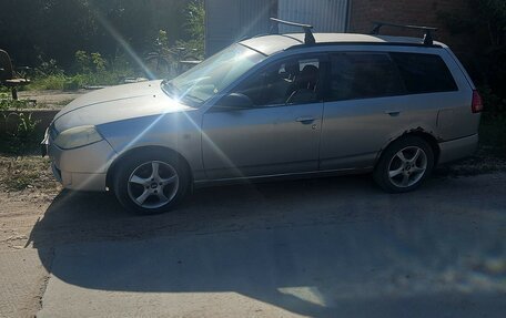 Nissan Wingroad III, 2003 год, 145 000 рублей, 3 фотография