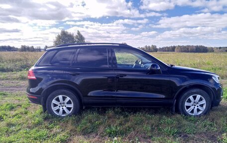 Volkswagen Touareg III, 2015 год, 3 400 000 рублей, 2 фотография