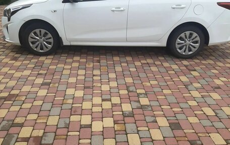 KIA Rio IV, 2021 год, 1 550 000 рублей, 9 фотография