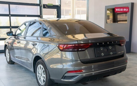 Geely Emgrand, 2023 год, 2 400 000 рублей, 4 фотография