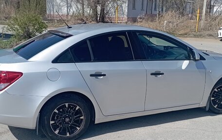 Chevrolet Cruze II, 2011 год, 870 000 рублей, 6 фотография