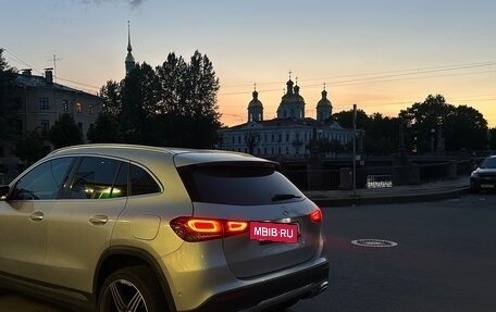 Mercedes-Benz GLA, 2020 год, 2 850 000 рублей, 2 фотография