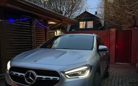 Mercedes-Benz GLA, 2020 год, 2 850 000 рублей, 11 фотография