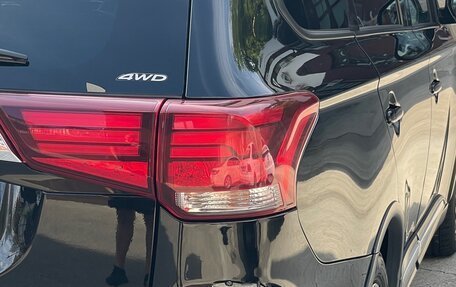 Mitsubishi Outlander III рестайлинг 3, 2019 год, 2 100 000 рублей, 11 фотография