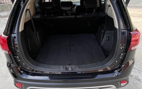 Mitsubishi Outlander III рестайлинг 3, 2019 год, 2 100 000 рублей, 22 фотография