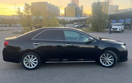 Toyota Camry, 2014 год, 1 800 000 рублей, 2 фотография