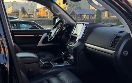 Toyota Land Cruiser 200, 2019 год, 7 999 000 рублей, 7 фотография